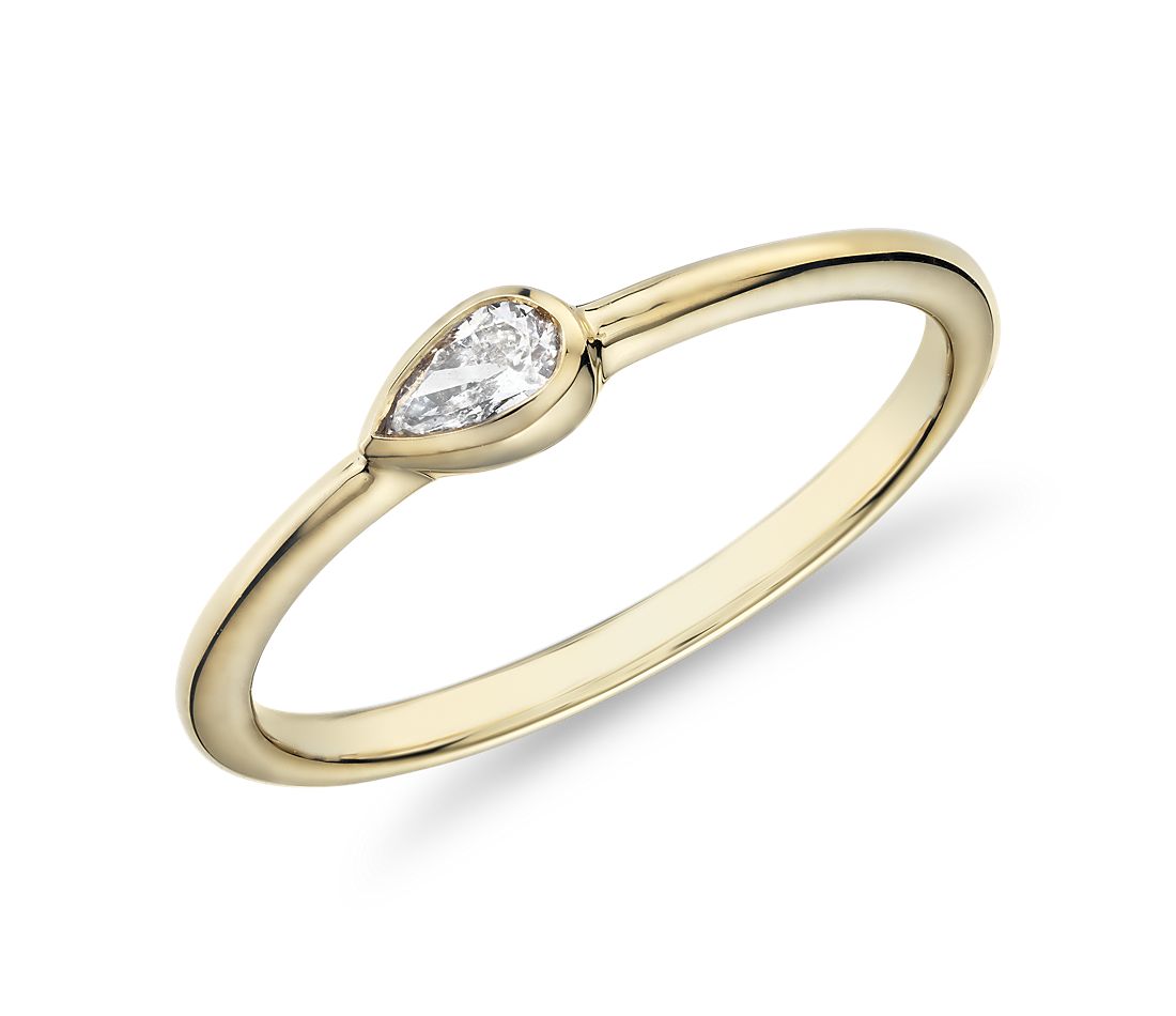 Mini Pear Shape Diamond Fashion Ring in 14k Yellow Gold (1/10 ct. tw.)